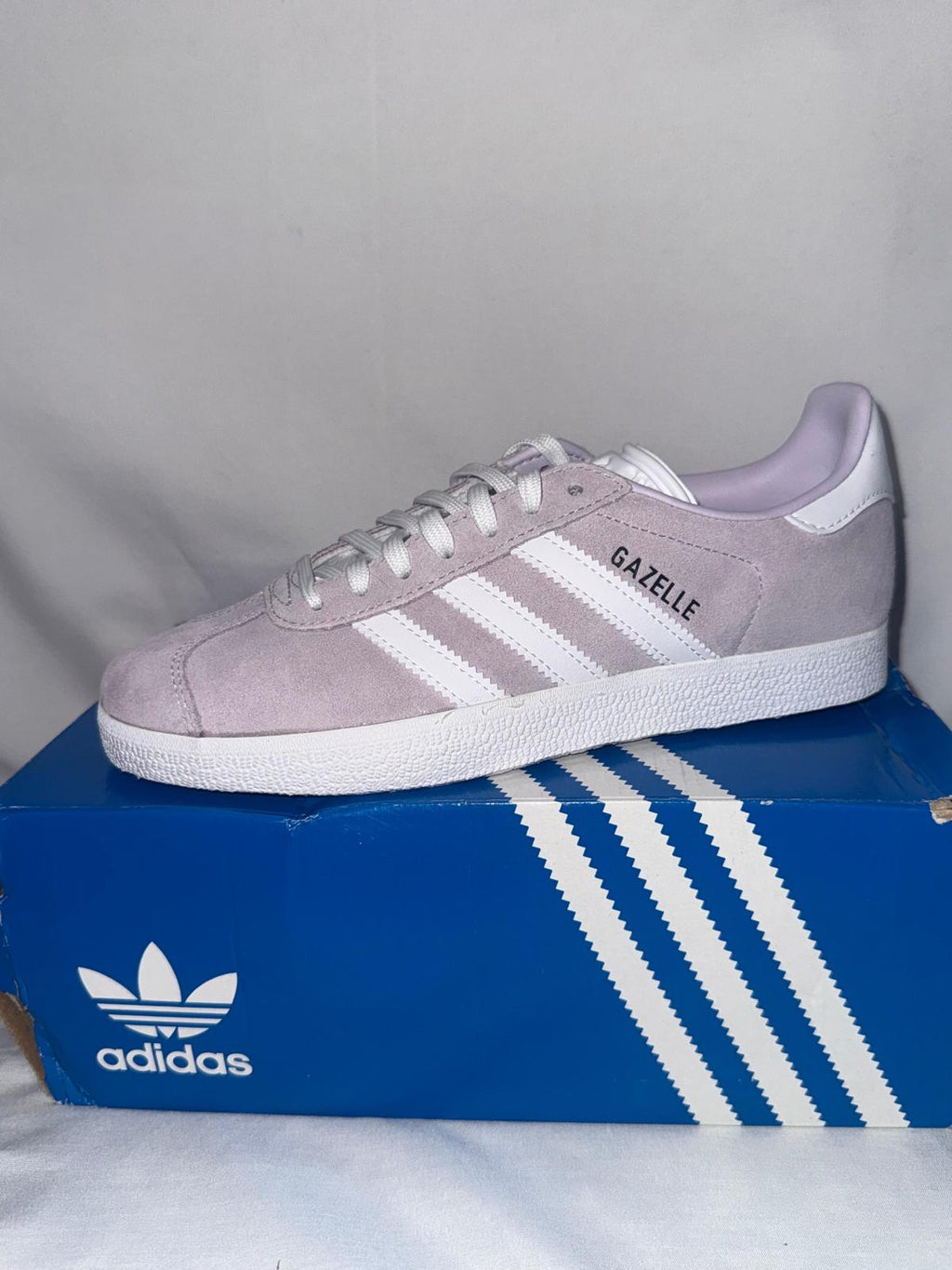Women Adidas Gazelle