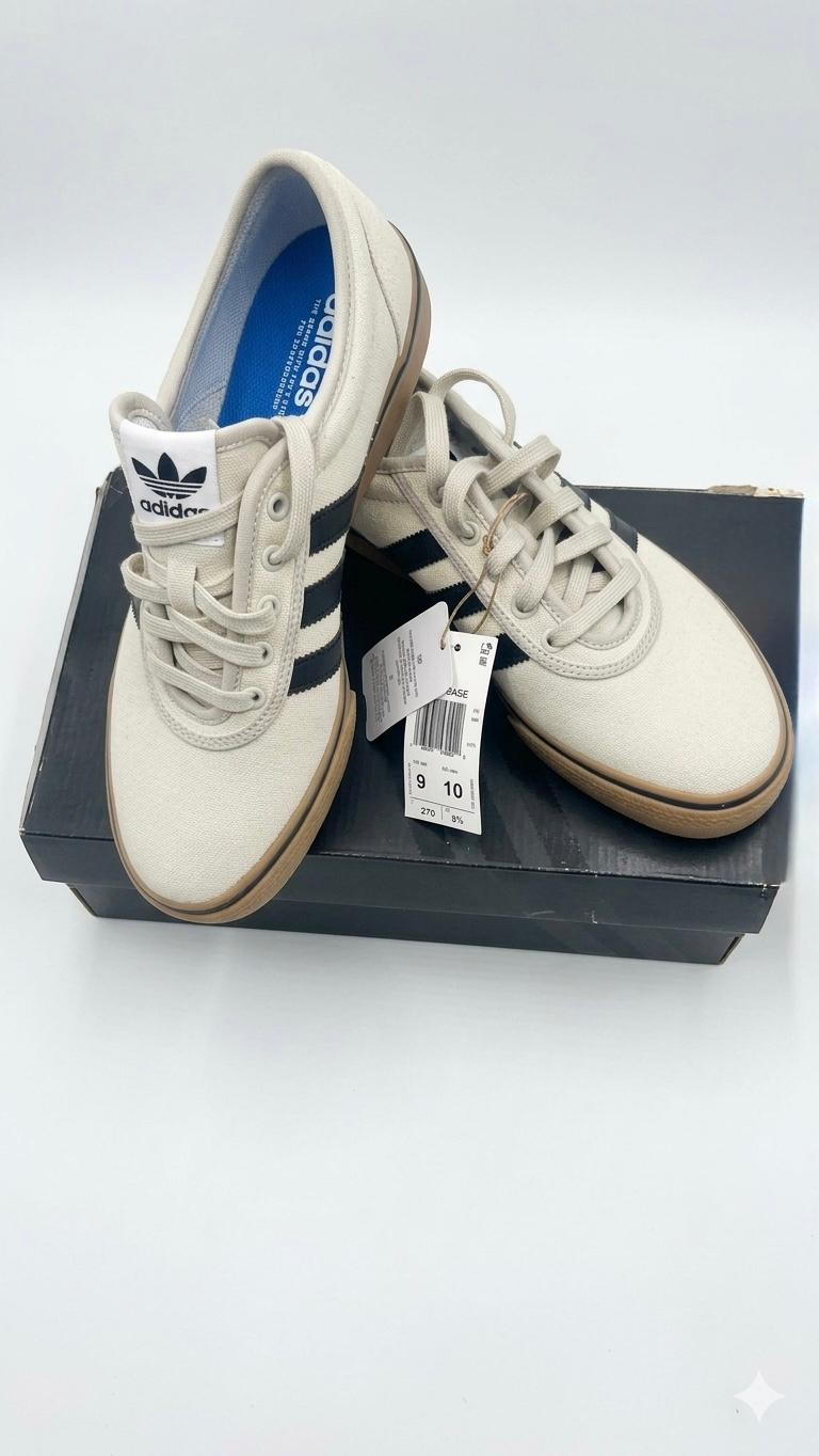 Adidas Sneakers